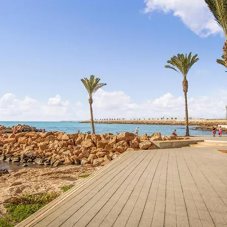 Front In With Wifi Torrevieja